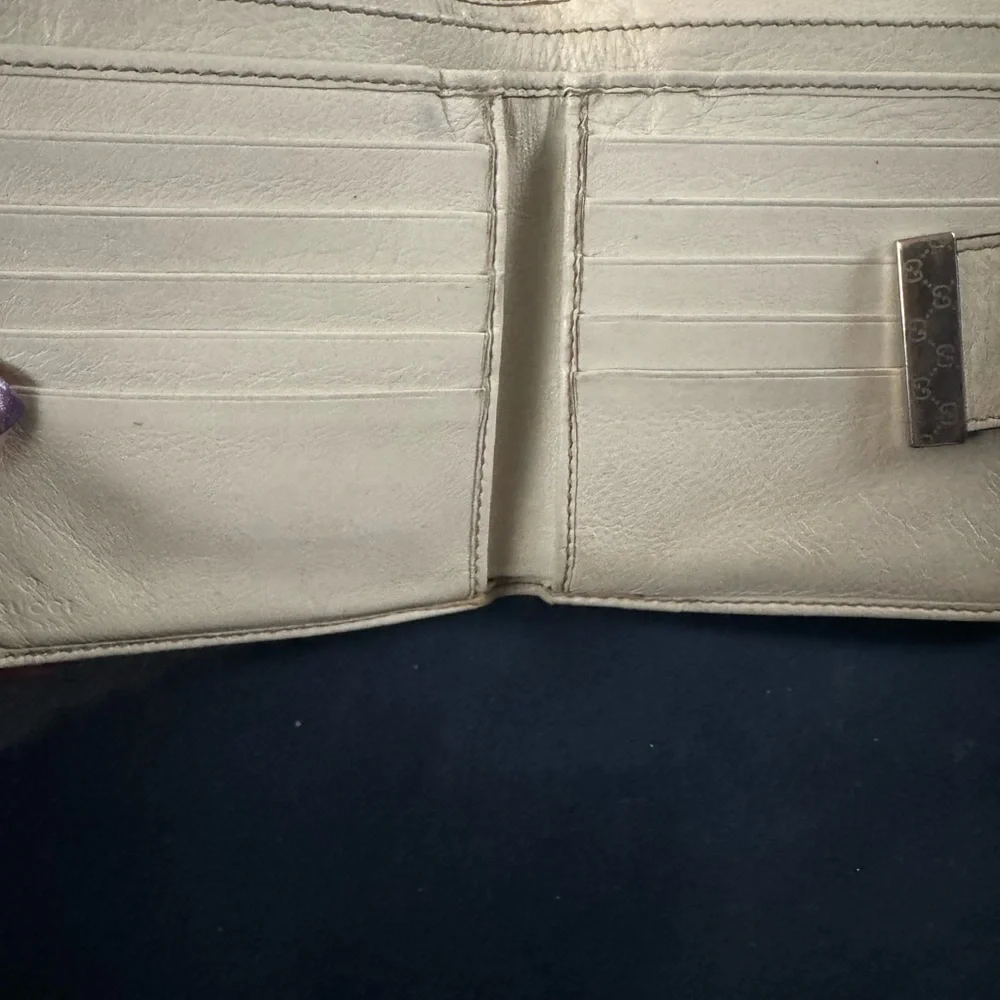 GUCCI GG Bifold Canvas Wallet - Picture 6 of 13